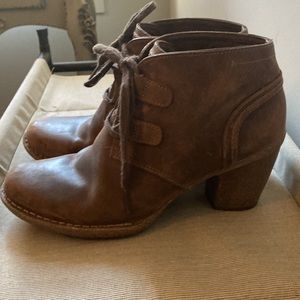 Clark brown leather bootie